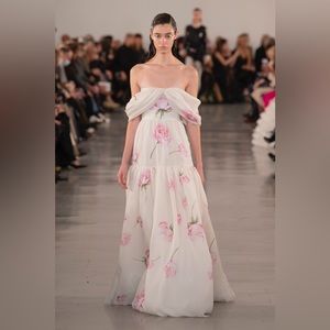 Giambattista Valli fall/winter 22 couture floral gown bridal wedding gown